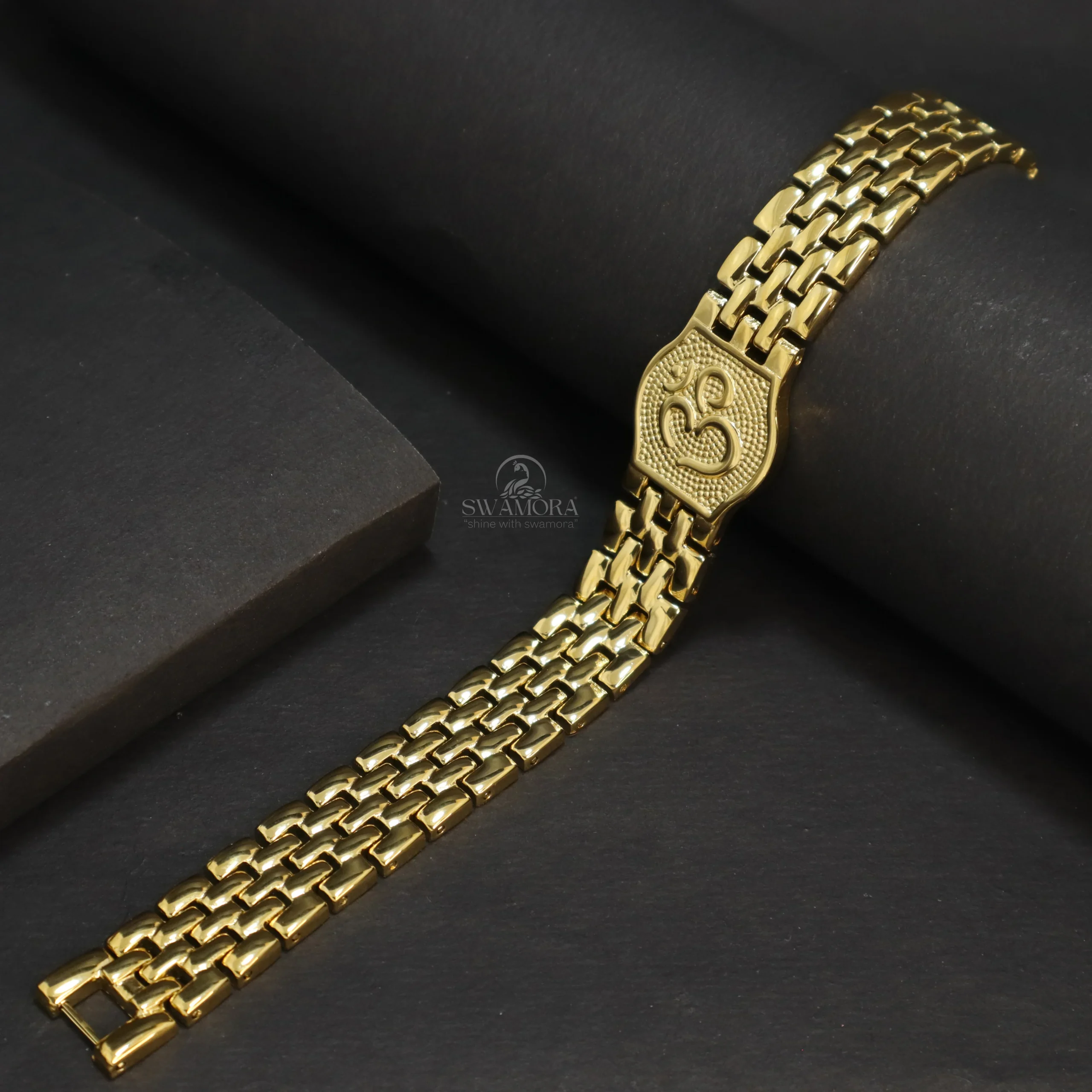 Premium Gold Plated Classic Bracelet with Om Pendant
