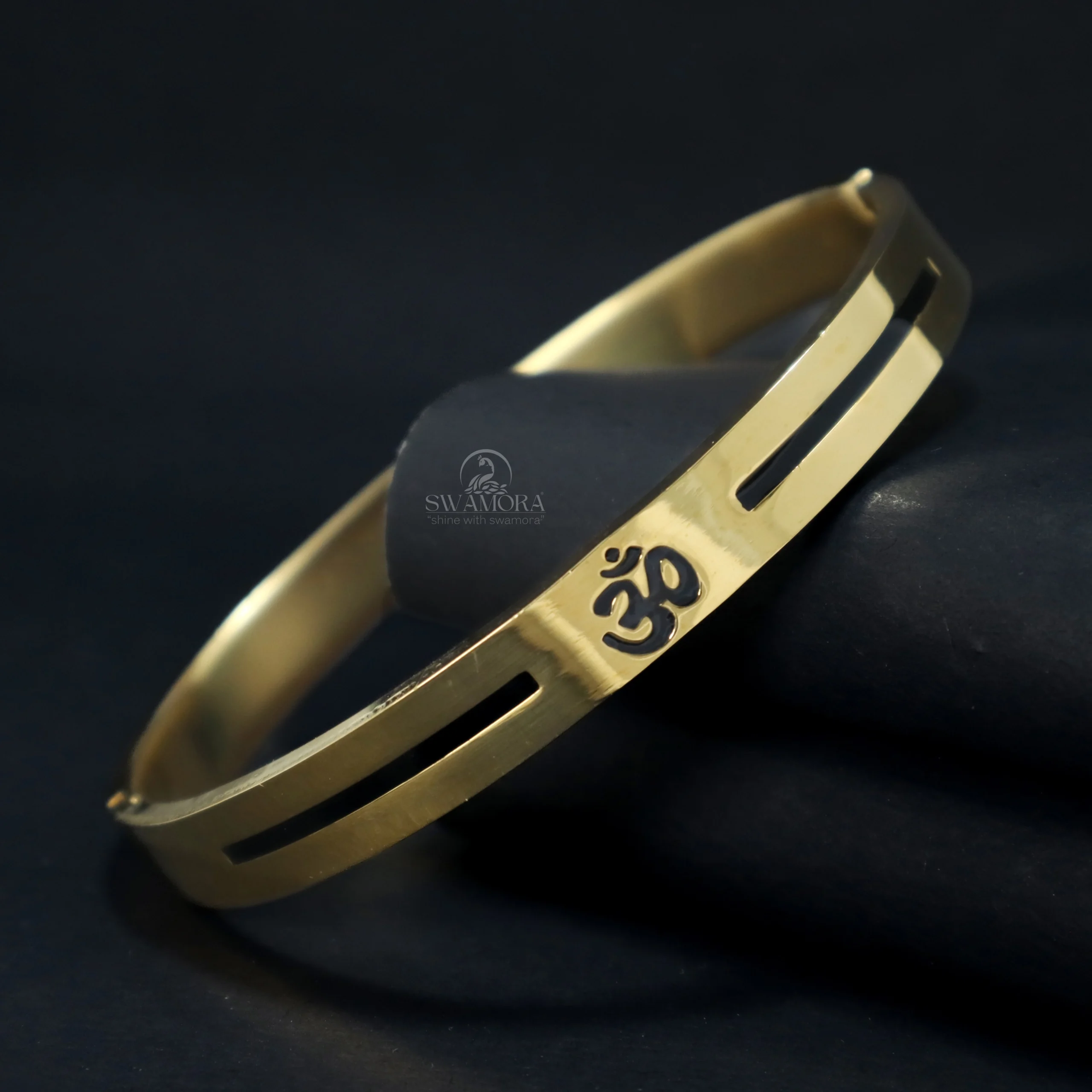 Stylish Gold Plated Stainless Steel Kada with Om and Black Stripes